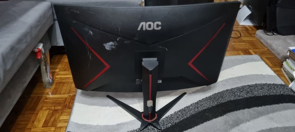 Monitor gamingowy aoc 32 cale uszkodzony