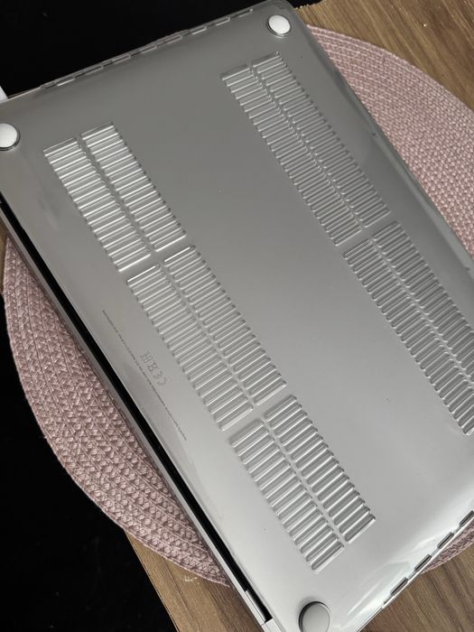 MacBook Pro 15” 2018/ i7/ 16GB/ 512GB SSD. 21 Cykli ładowań