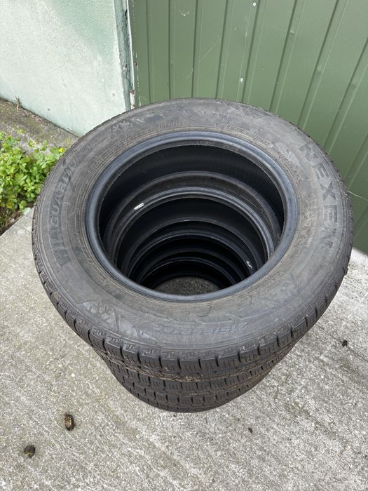 Nexen 215/65/R16C zima