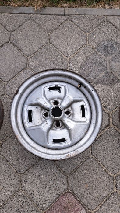Felgi stalowe Fiat 125p 131 132 Mirafiori Argenta Polonez