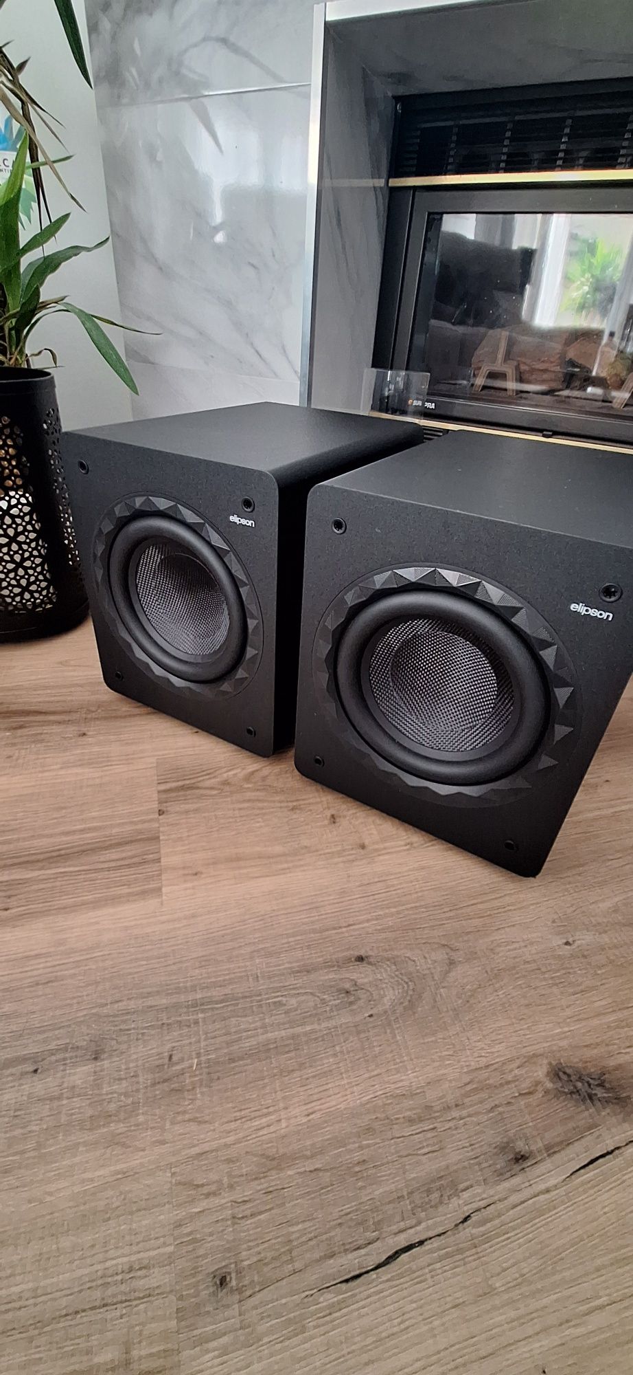 (Colunas) Subwoofer Elipson Prestige Facet Sub 8.1 em excelente estado