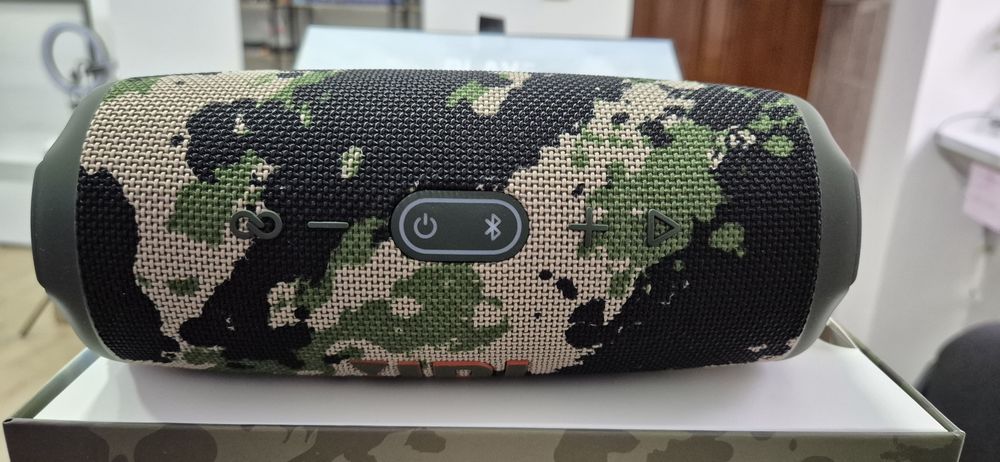 Портативна колонка JBL Charge 5