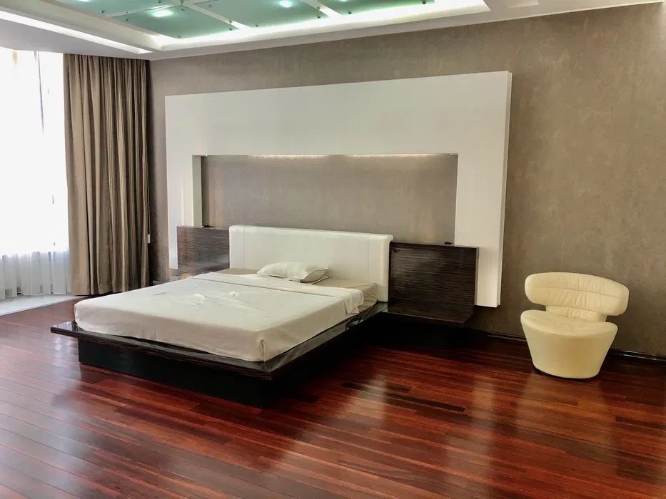 Аренда 5 ком кв ЖК Корона Новая Аркадия Балкон Парк Паркоместо Код993