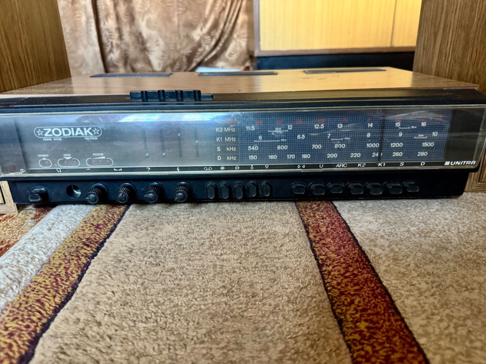 Zestaw stereo Unitra Zodiak DSS 402 + kolumny – Sprawny!