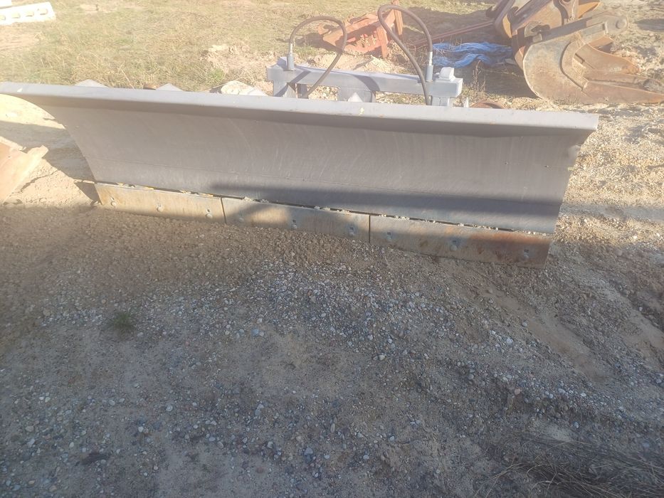 pług do śniegu  pług śnieżny