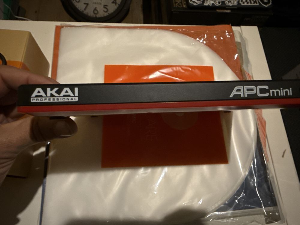 Akai APC mini controlador MIDI (como novo)