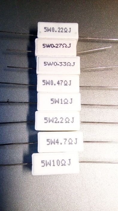 Неіндуктивні керамічні резистори 5 Вт 0.22 0.33 0.47 Ом.
