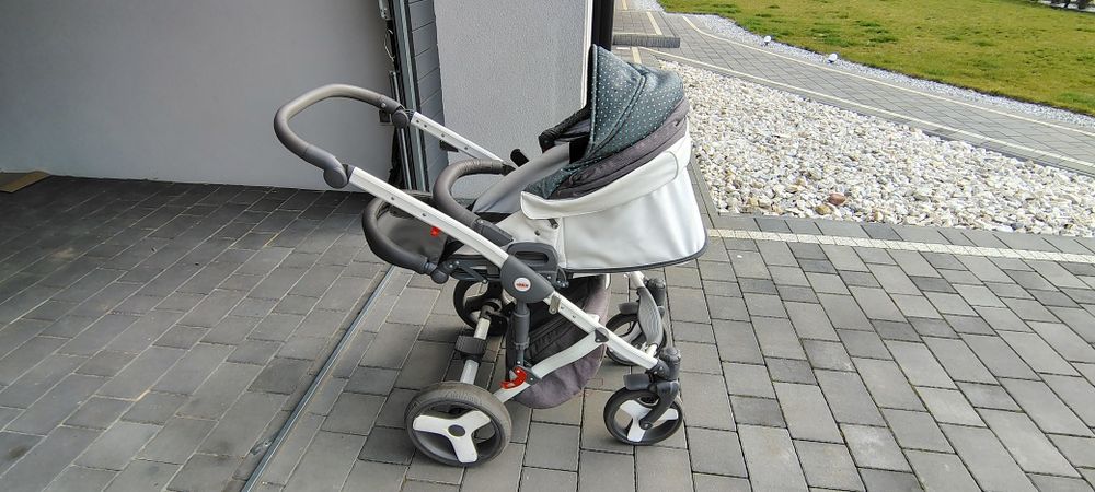 Sprzedam wózek 3 w 1