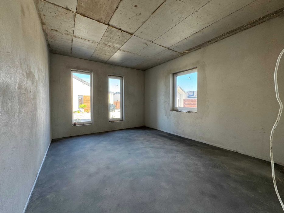 Продам будинок з опаленням, сторона Авторинку, готовий під ремонт