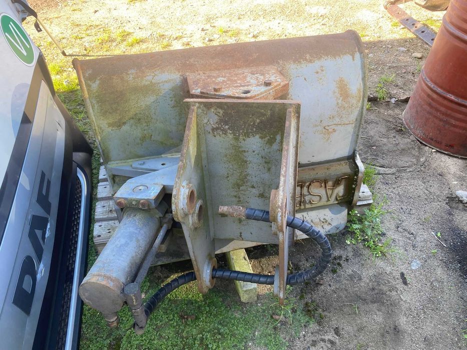 Łyżka skarpowa hydrauliczna do koparki 8–15 ton