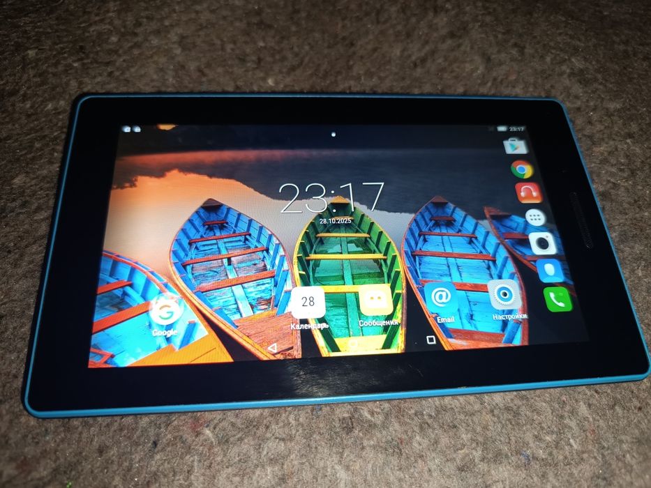 Планшет Lenovo Tab 3 Essential 710i