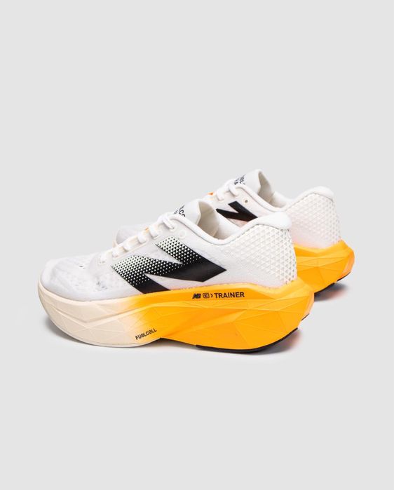 Кросівки New Balance FuelCell Supercomp Elite V4 White/Orange (41-45)