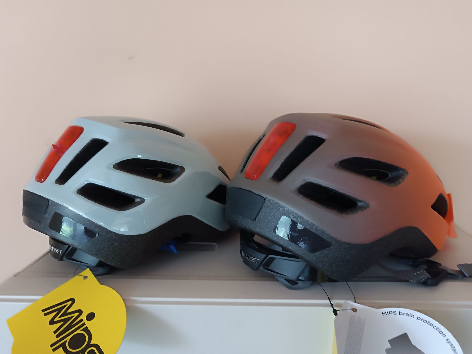 Nowe kaski Specialized Shuffle LED MIPS