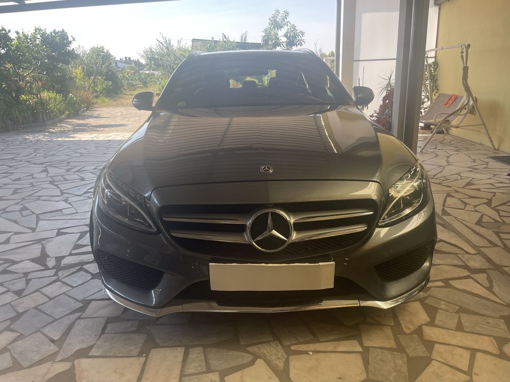 Vendo a minha carrinha Mercedes-Benz Classe C220