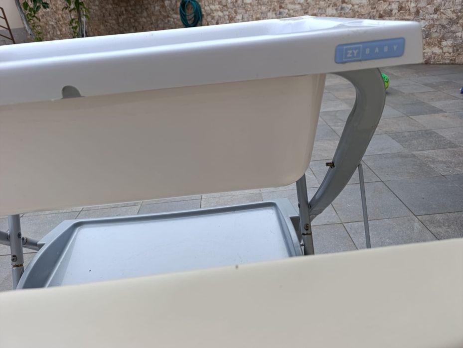 Trocador com banheira