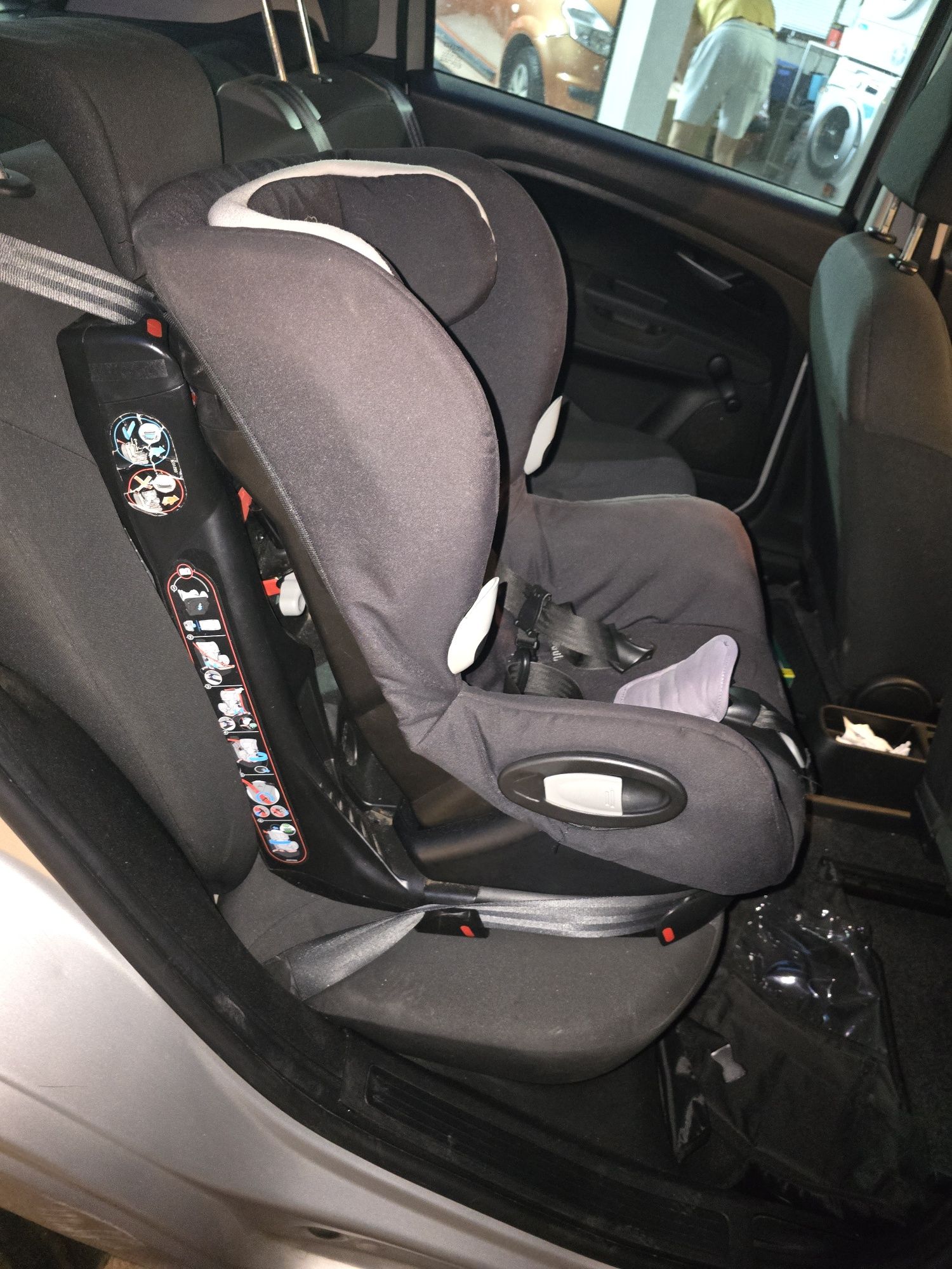 Cadeira auto rotativa bebeconfort axis