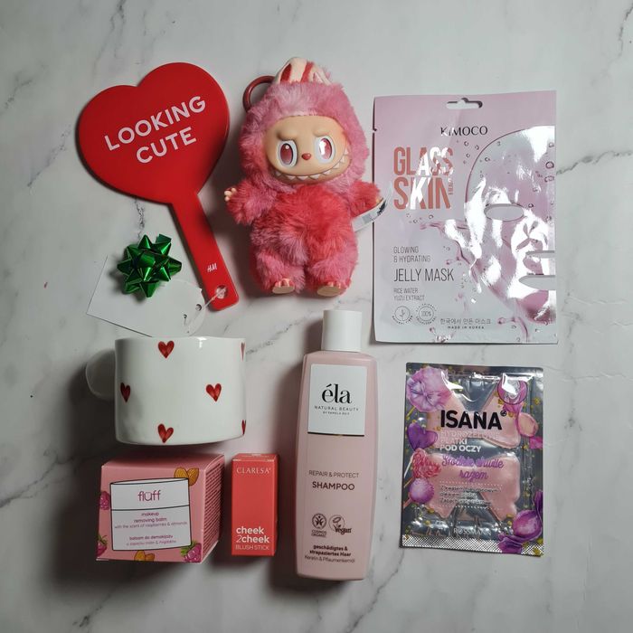 Zestaw prezentowy na święta różowy Labubu Claresa