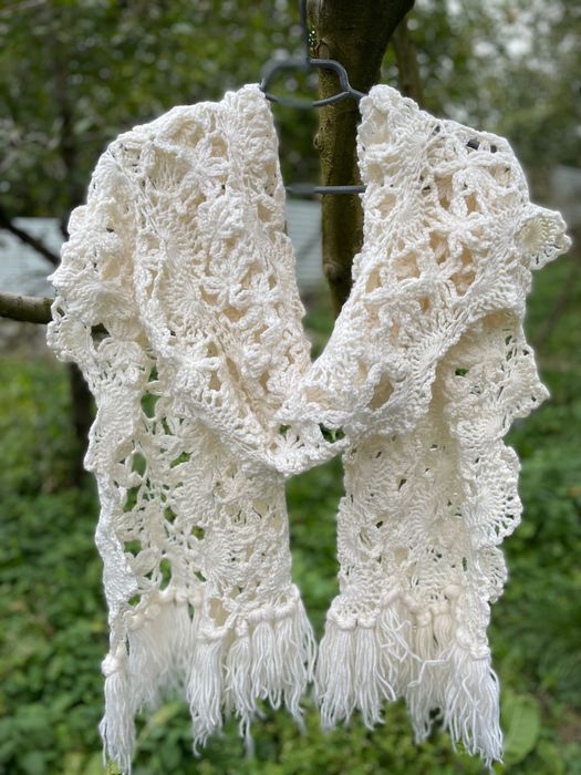 Шерстяний білий  вʼязаний шарф. Ручна робота