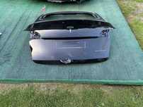 Продам кришку багажника Tesla model y