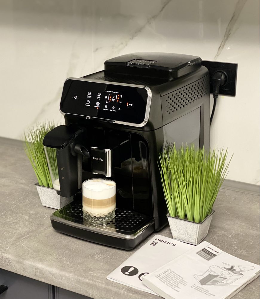 Кофемашина 2021р Philips Latte Go з молочнико кавоварка кофеварка