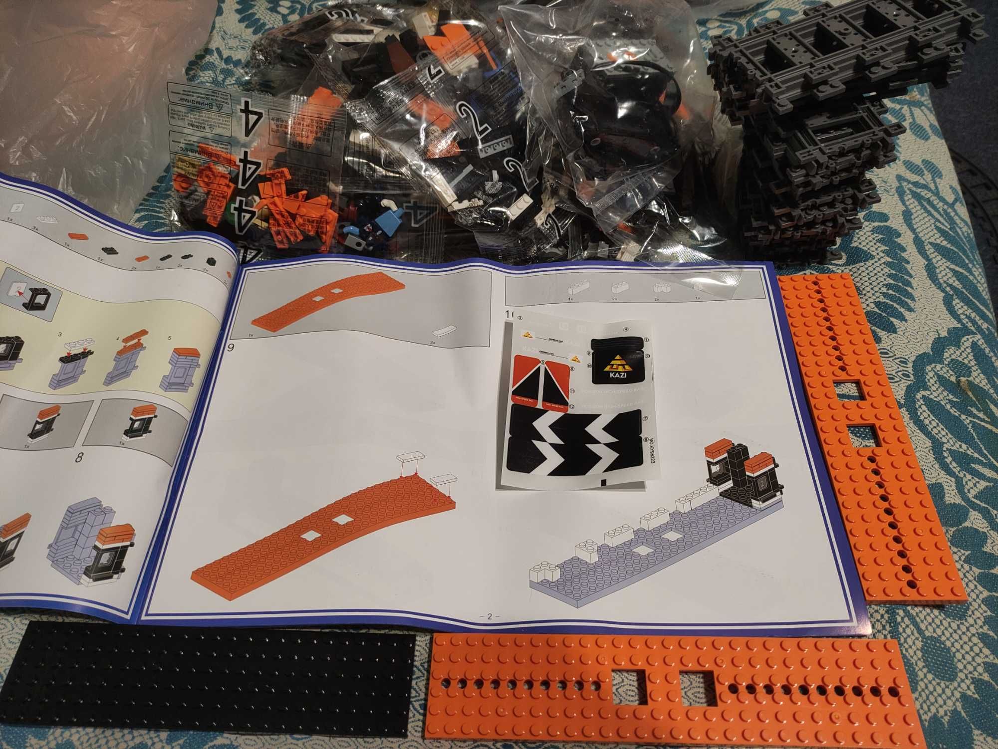 Потяг Kazi Horizon Express (lego 10233) з рельсами та двигуном