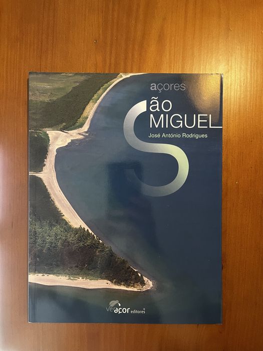Livro Viagem São Miguel