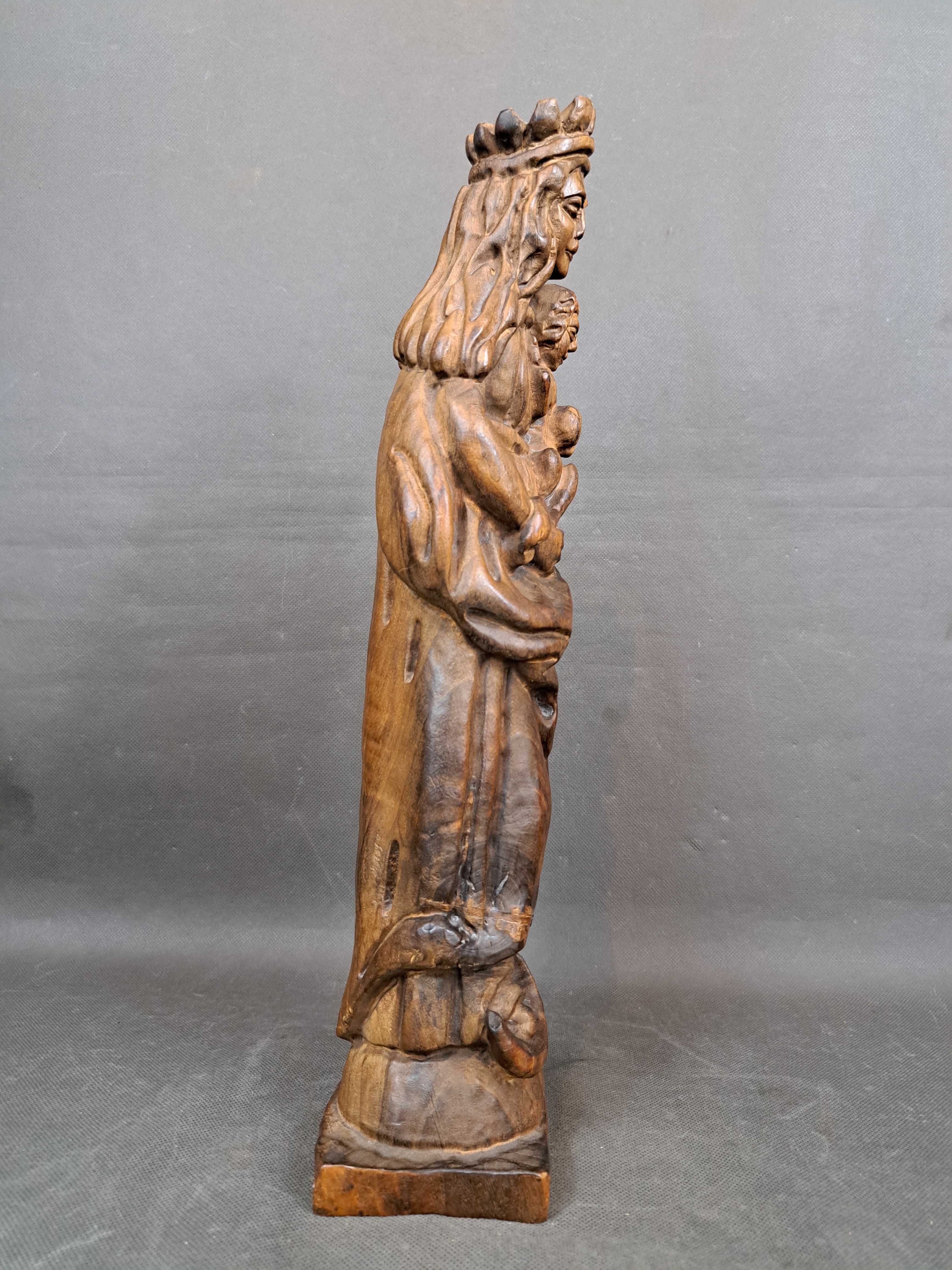 Matka Boska z Dzieciątkiem, rzeźba drewniana, wys. 41 cm