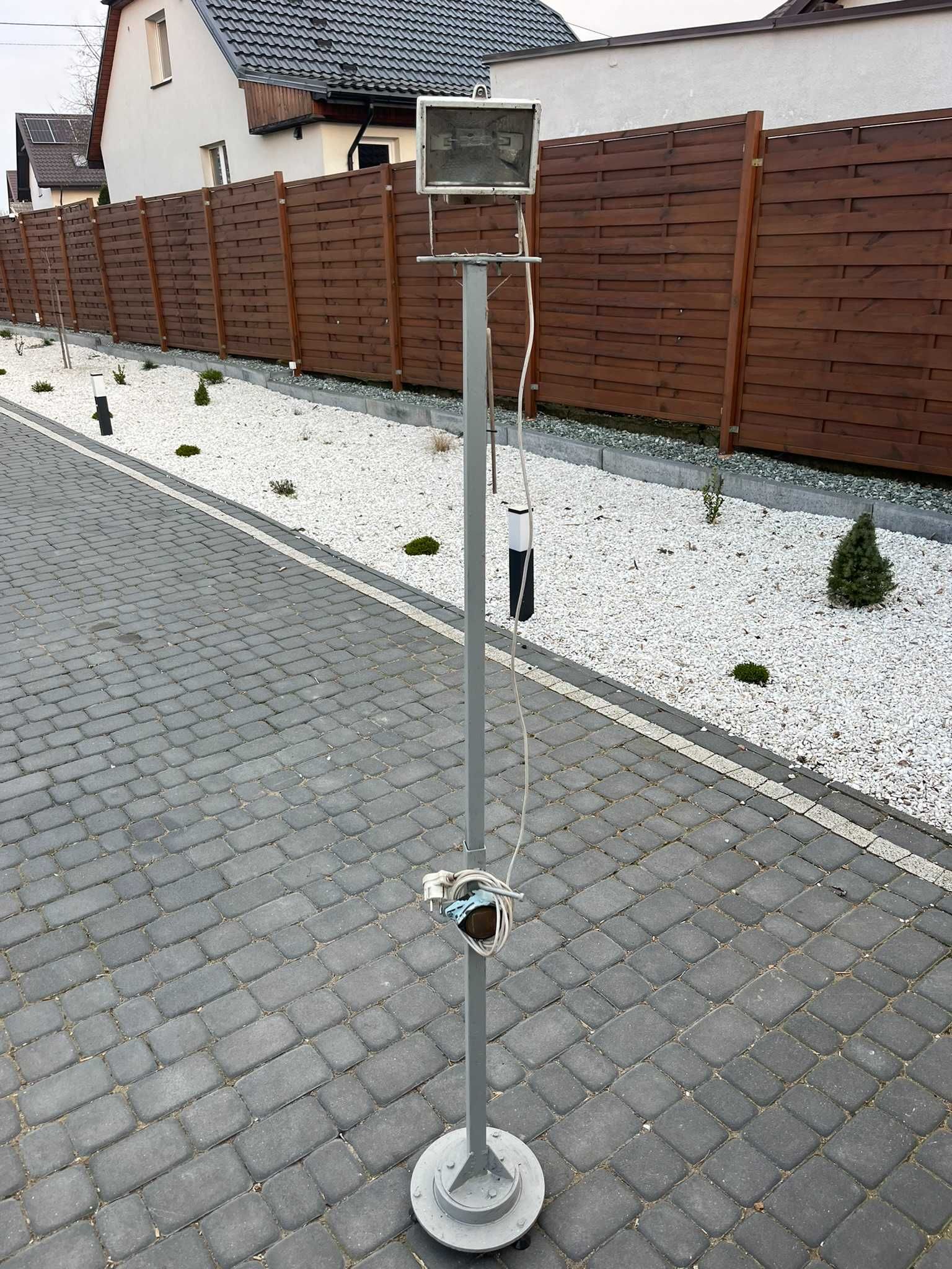 Lampa warsztatowa stojąca halogenowa