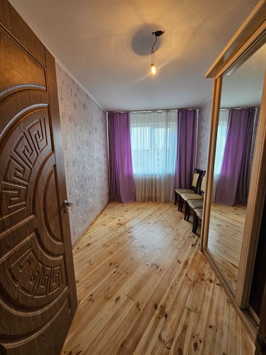 № 13851 - 3 к. квартира, Центр, Хлібна, в хорошому стані, не кутова