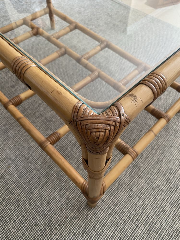 Mesa de centro em bambu