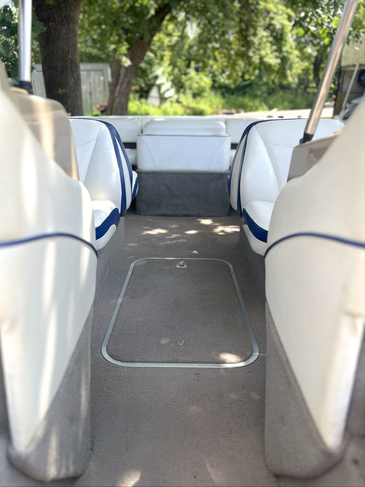Bayliner 3.0L, 7 osób