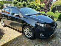 Toyota Auris atrakcyjny stan pojazdu