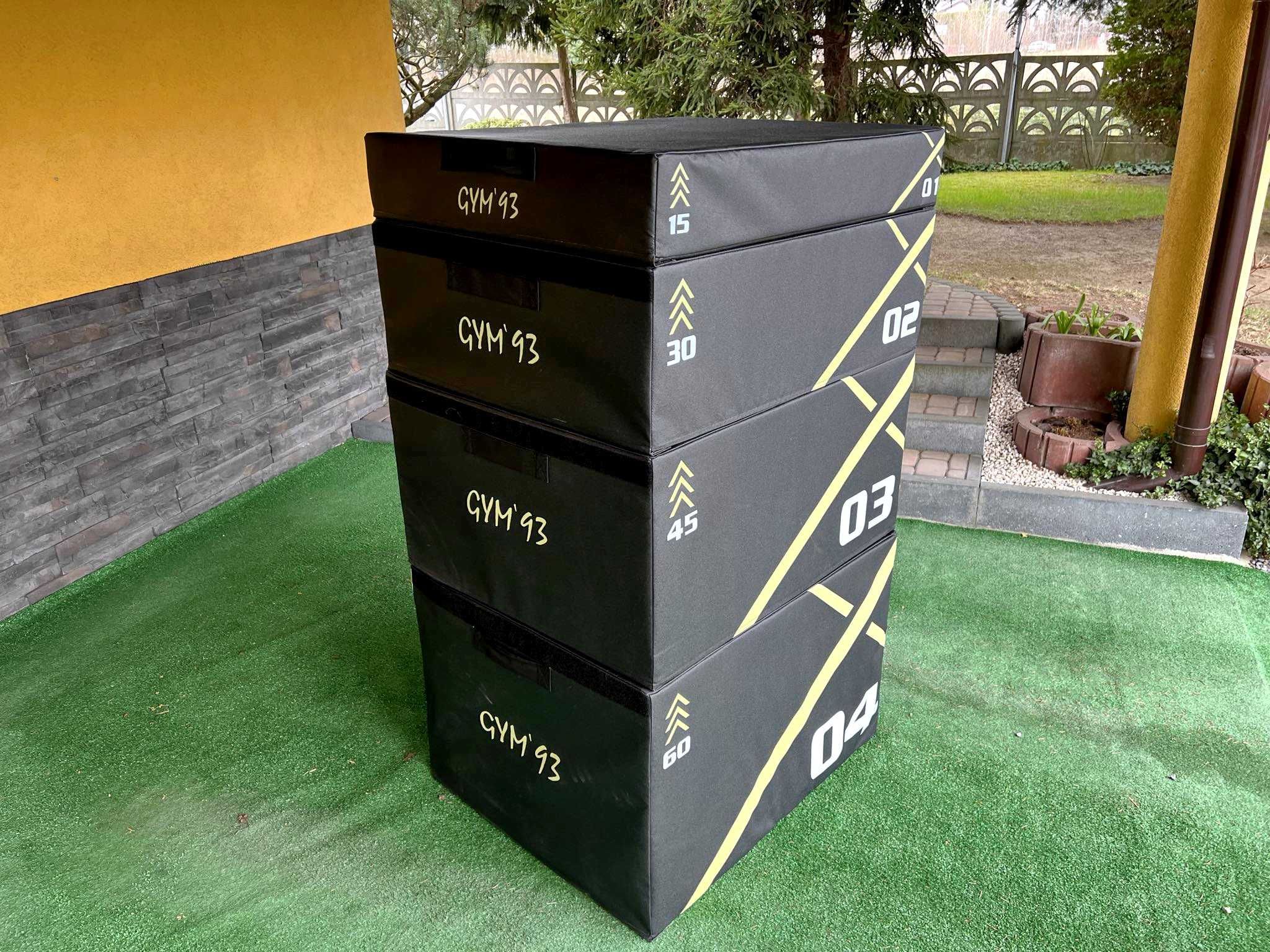Soft Plyo Box Zestaw 4 piętra żółty akcent