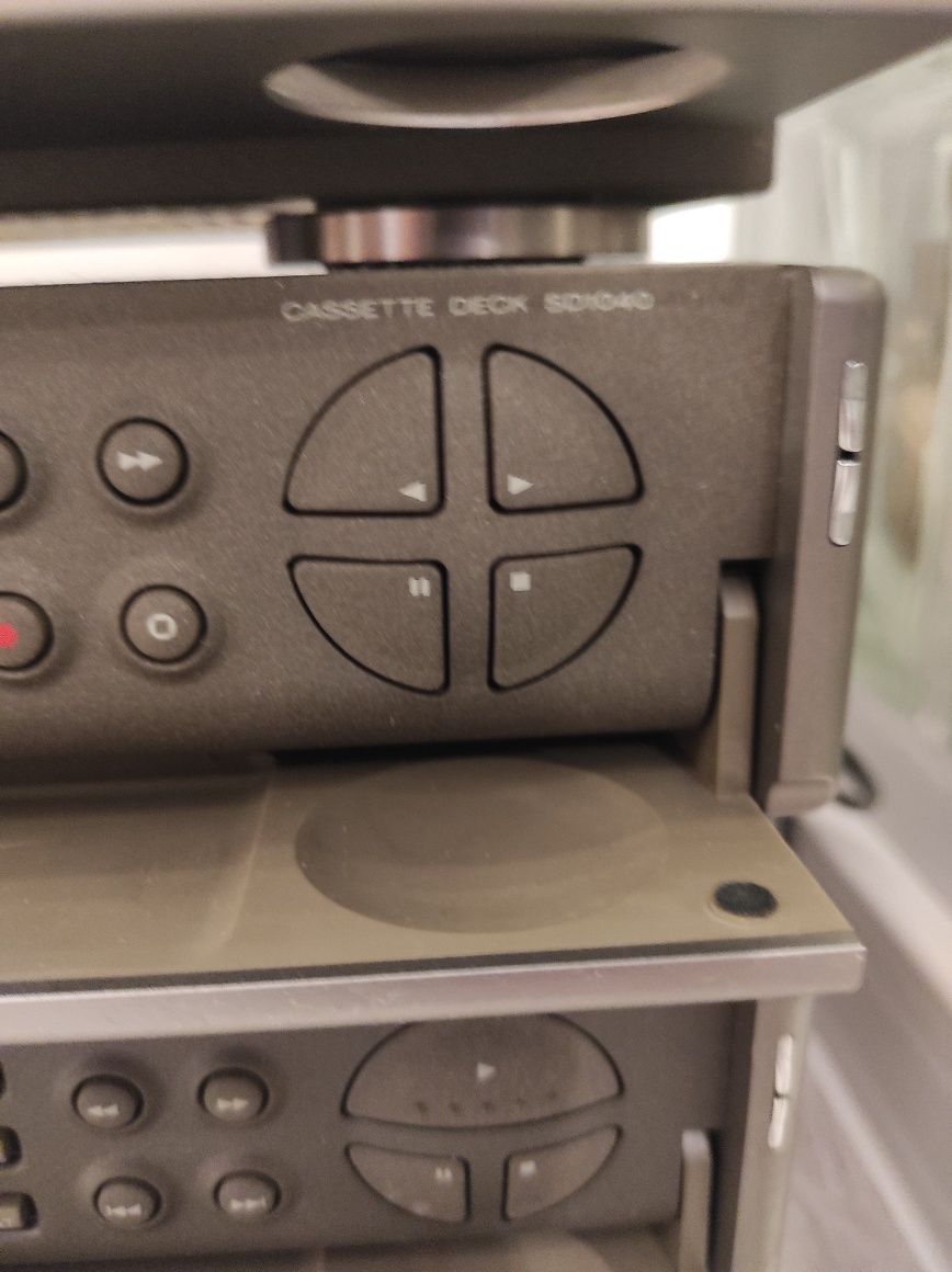 Wieża Marantz Slim Line