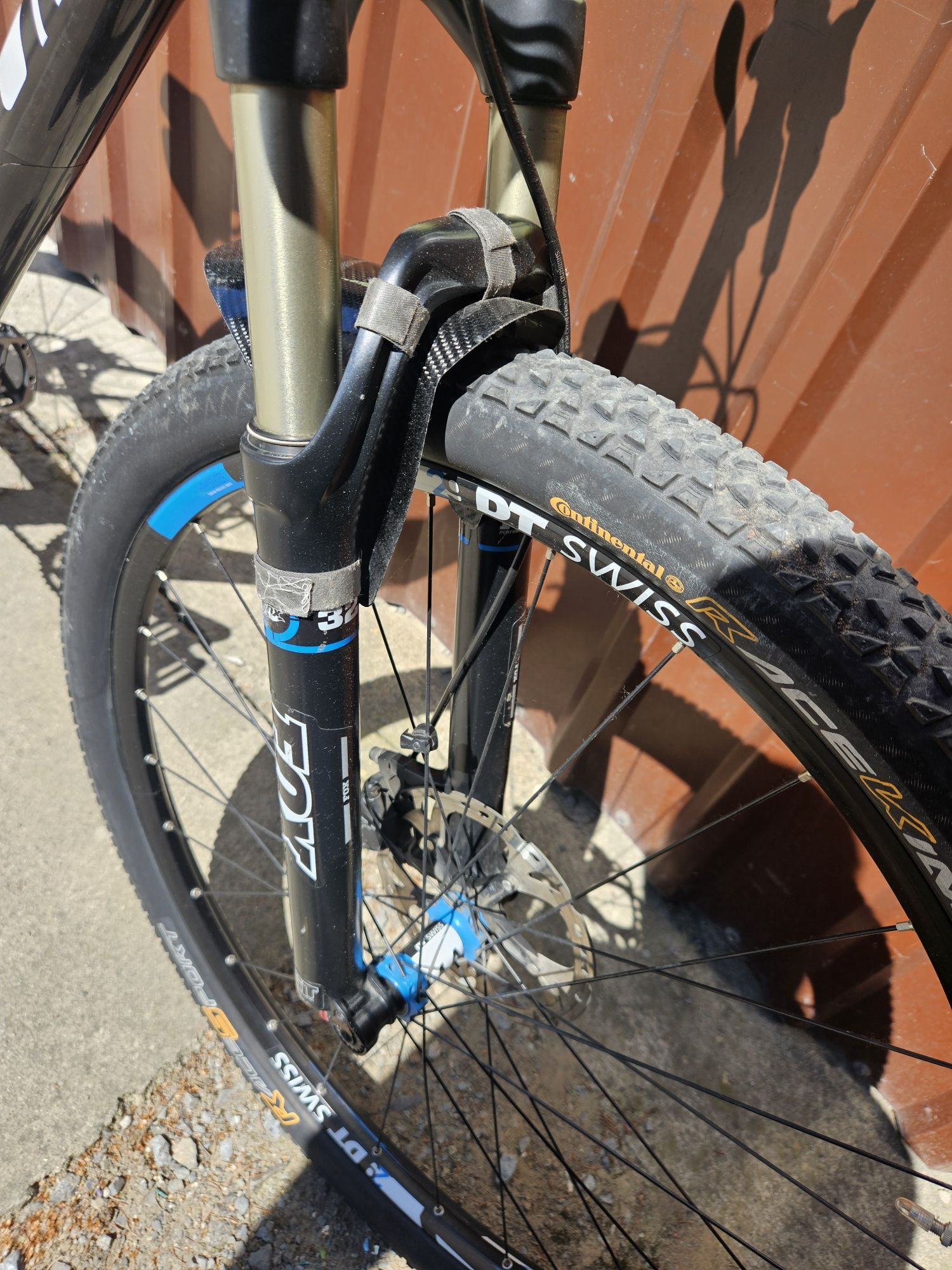 Rower MTB górski cube karbon reaction schimano xt  koła 29