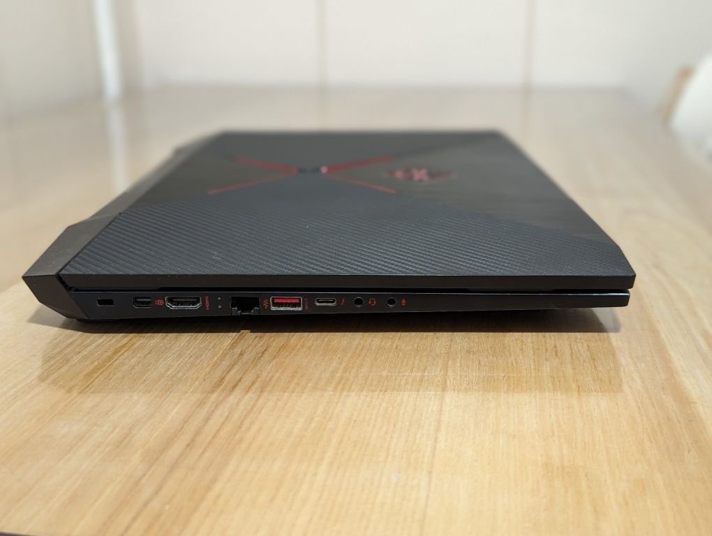 Продам ігровий ноутбук HP OMEN 15