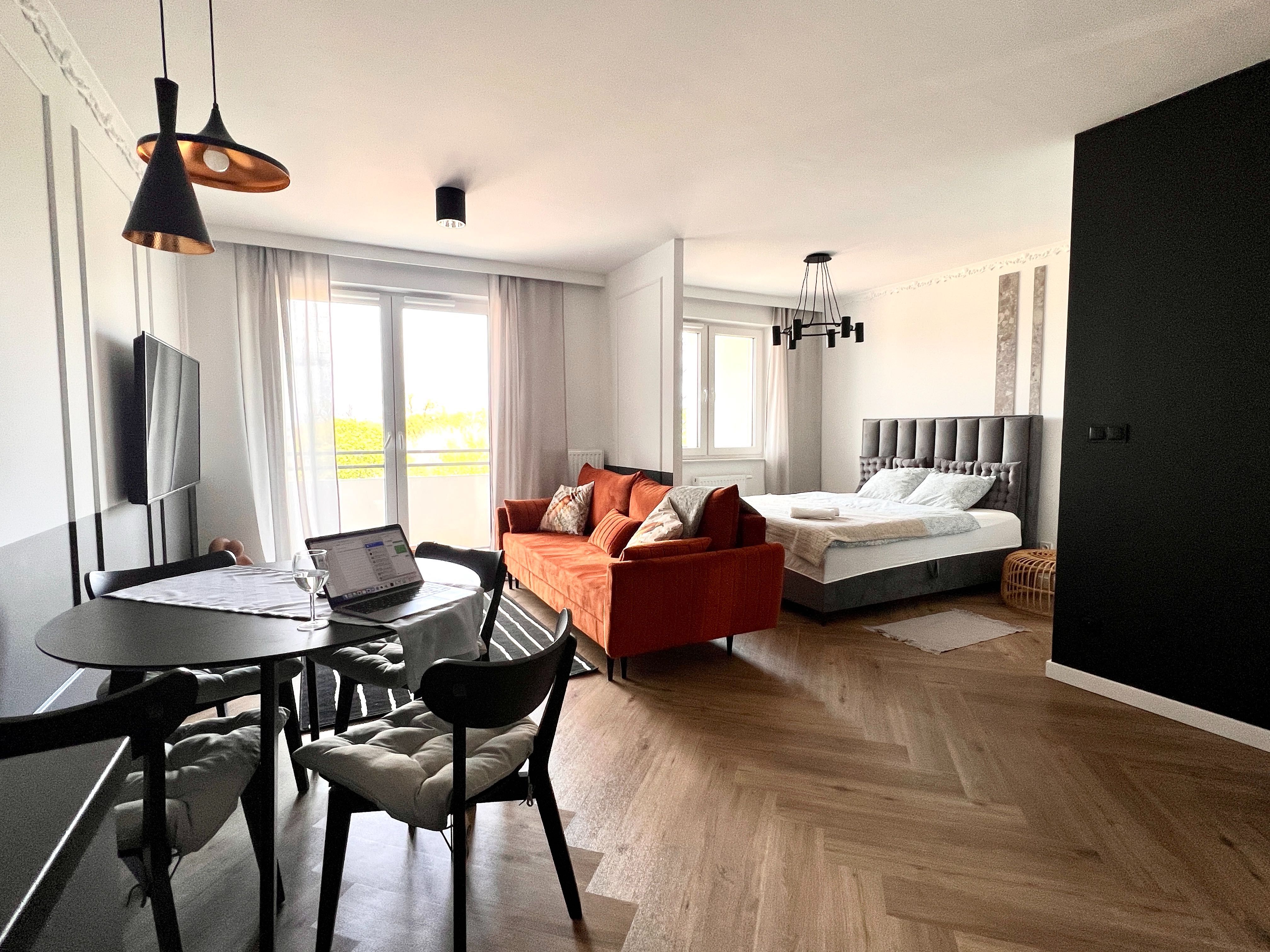 Apartament we Wrocławiu z prywatnym jacuzzi i dużym łóżkiem doby M35