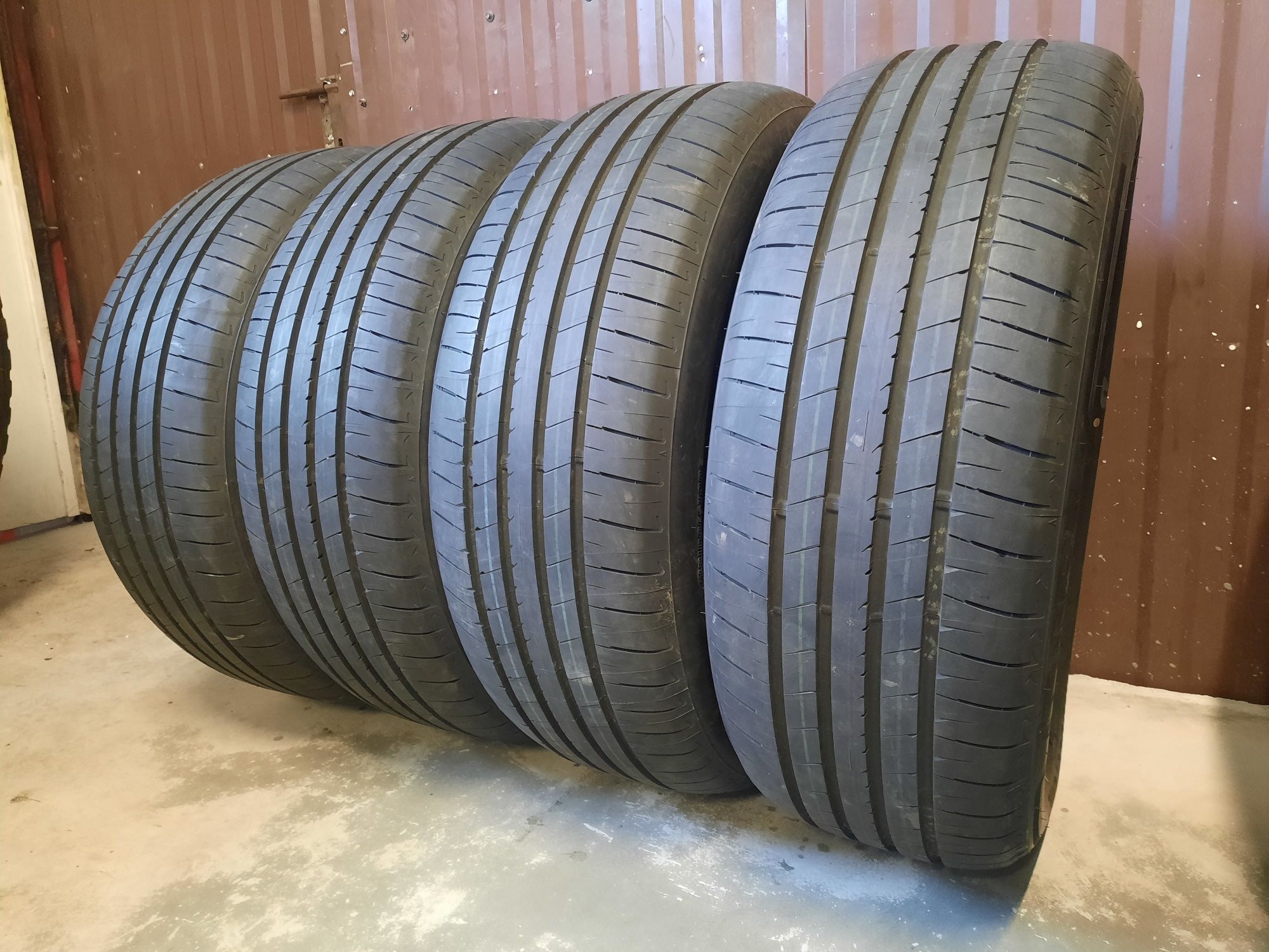 4 opony 235/50 R20 Bridgestone Alenza 001