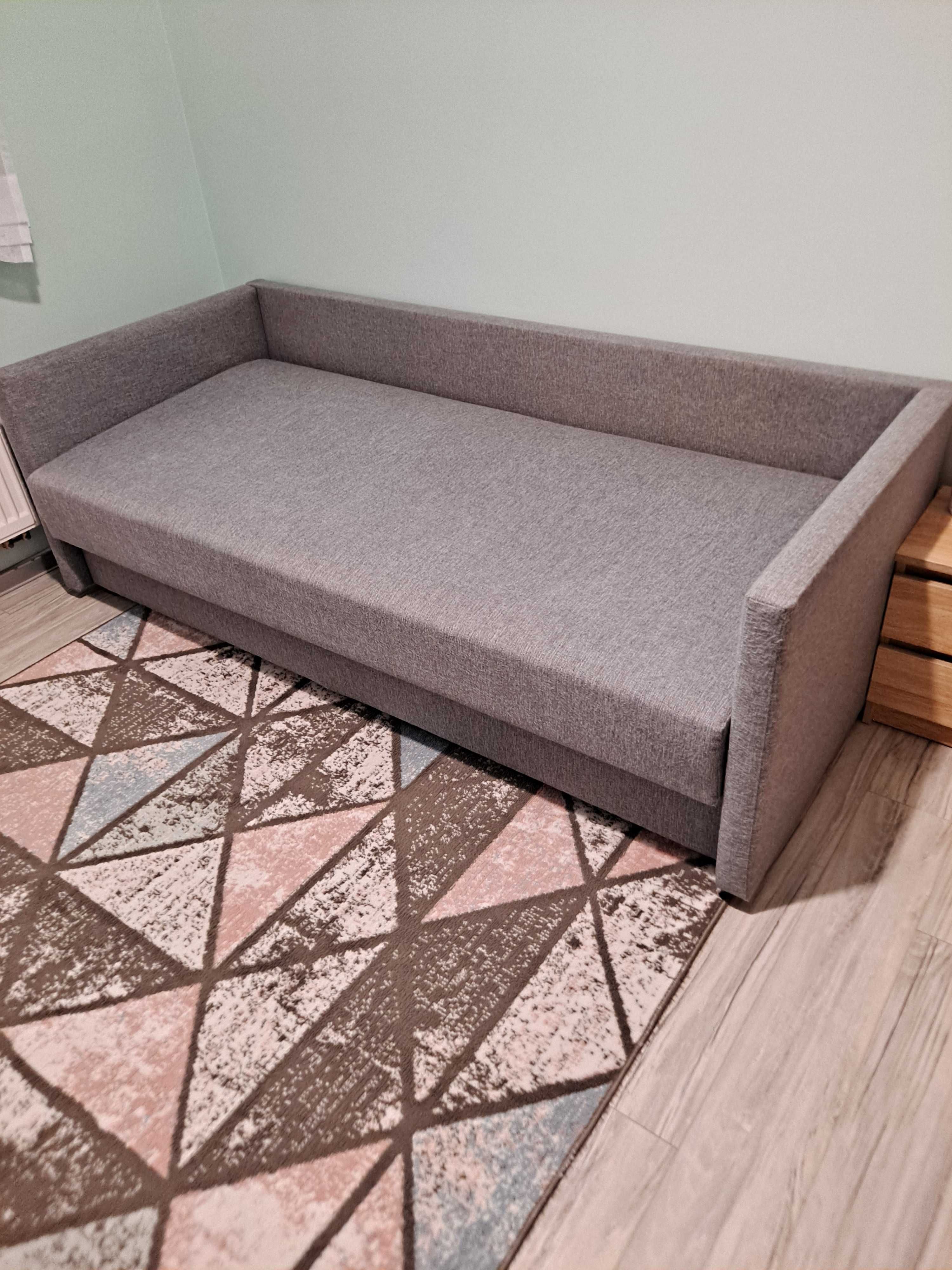 Sofa z funkcją spania dla dziecka