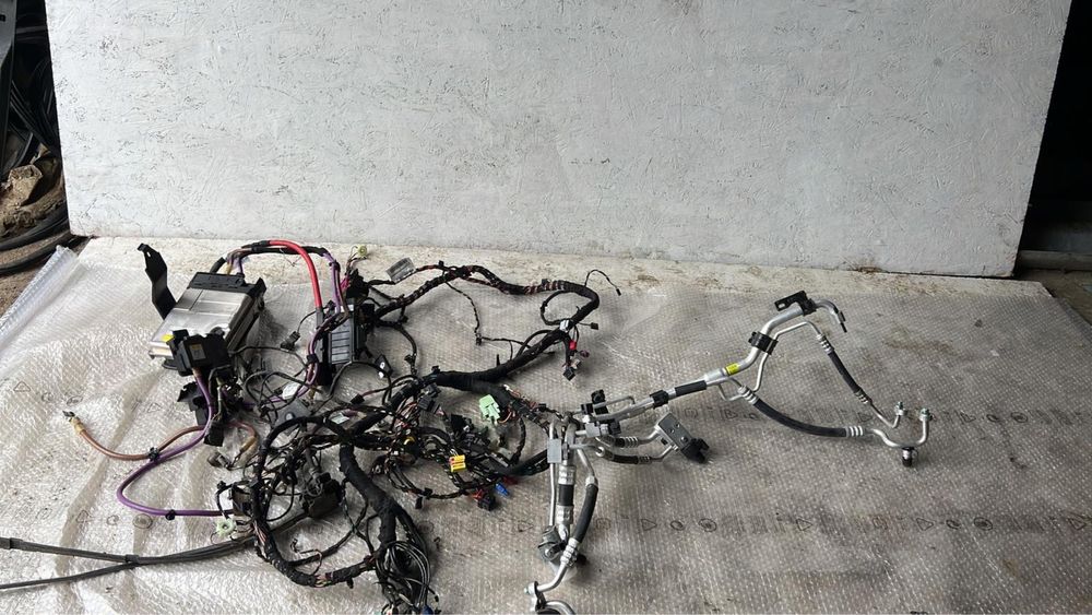 Audi a6 2021 р Проводка трубки кондиціонера