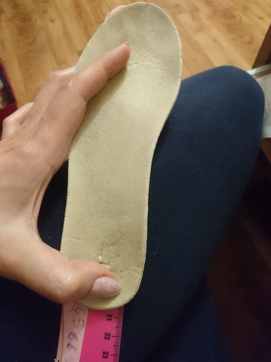 Кроссовки для девочки тканевые.по стельке 20.5 см