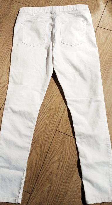 Damskie spodnie białe w rozmiarze 12