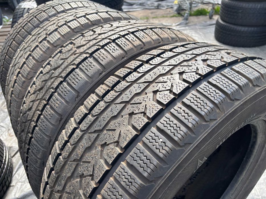 255-60-R18  KUMHO IZEN = 2 штуки всесезонной резины GERMANY 2022