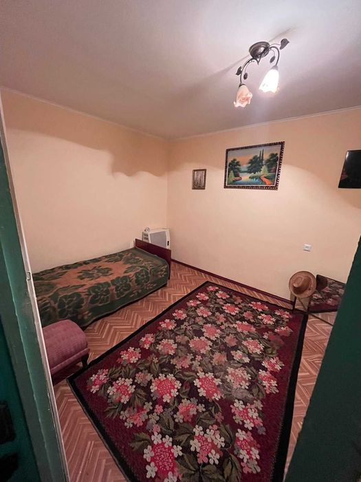 Продам дачний будинок з цегли на два поверхи. Лезнево