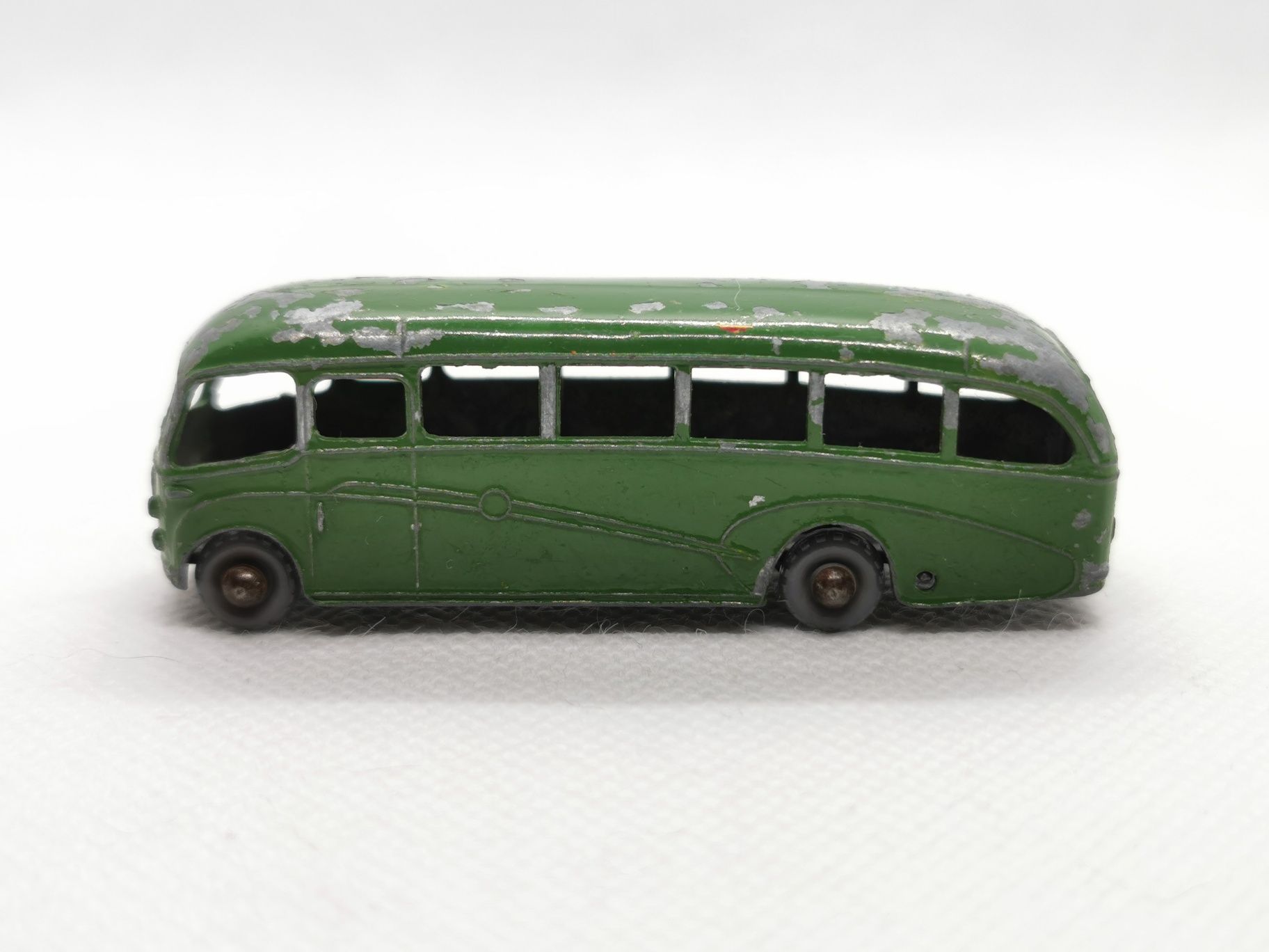 Bedford Duple Luxury Coach no. 21 Lesney Matchbox