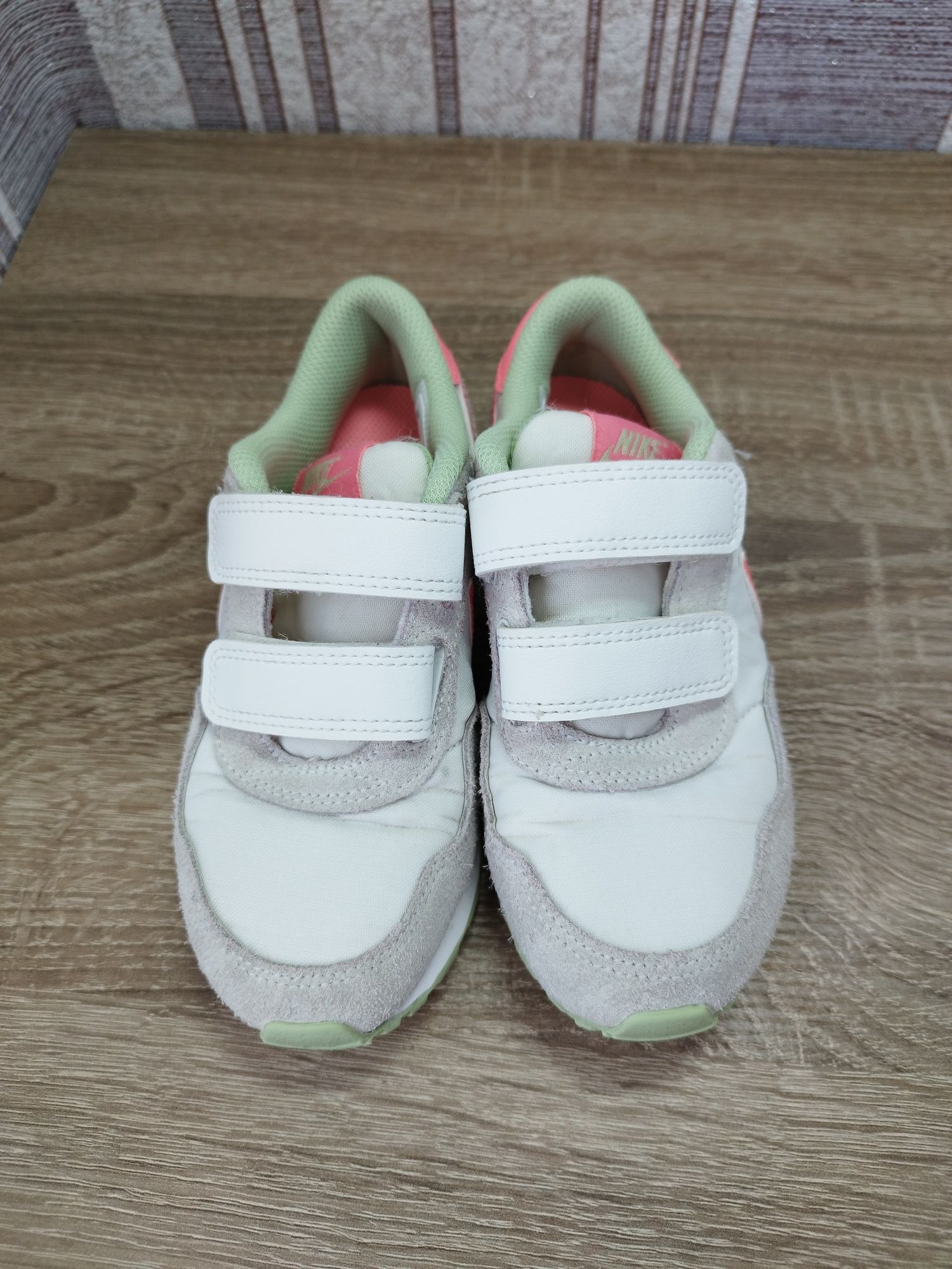 Nike детские оригинальные кроссовки 28.5