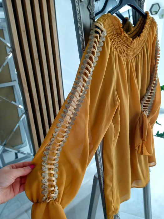Bluzka L/XL musztardowa elegancka jesienna ozdobne rękawy