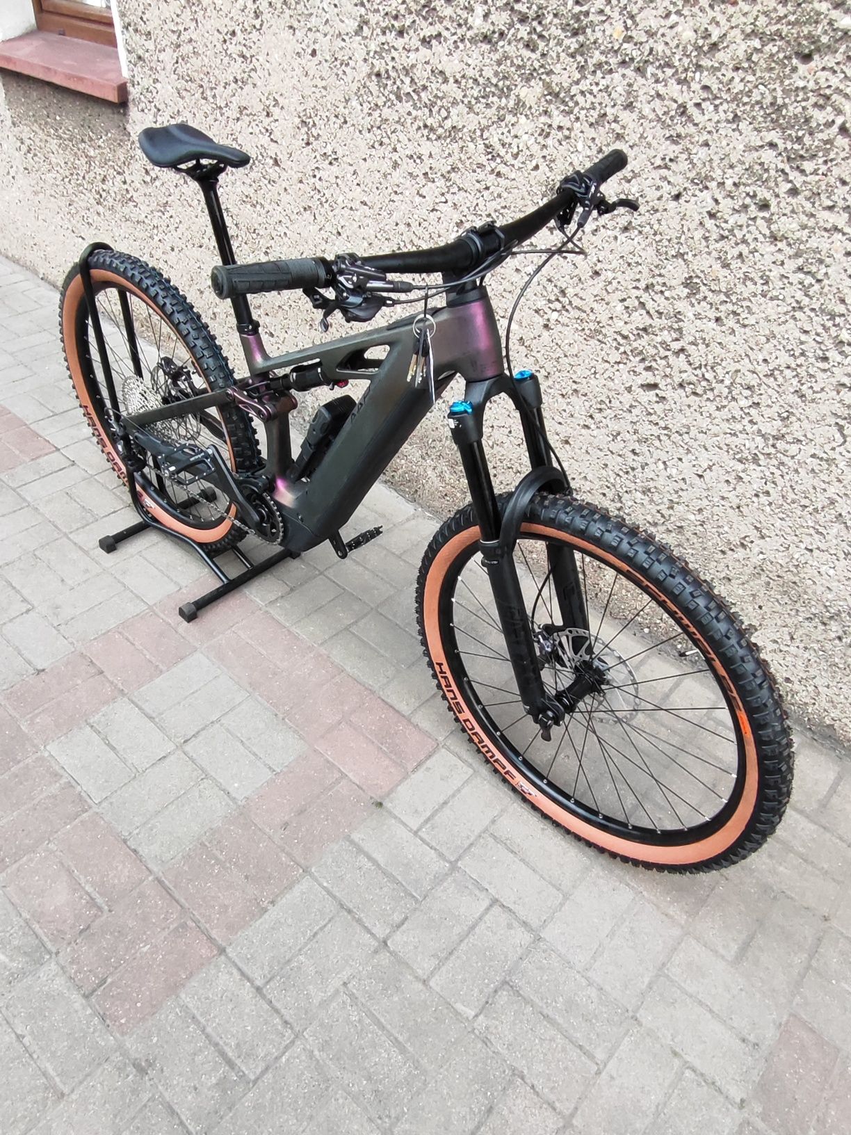 Cube Stereo Hybrid ONE 44 Bosh 800 CX FOX S/M