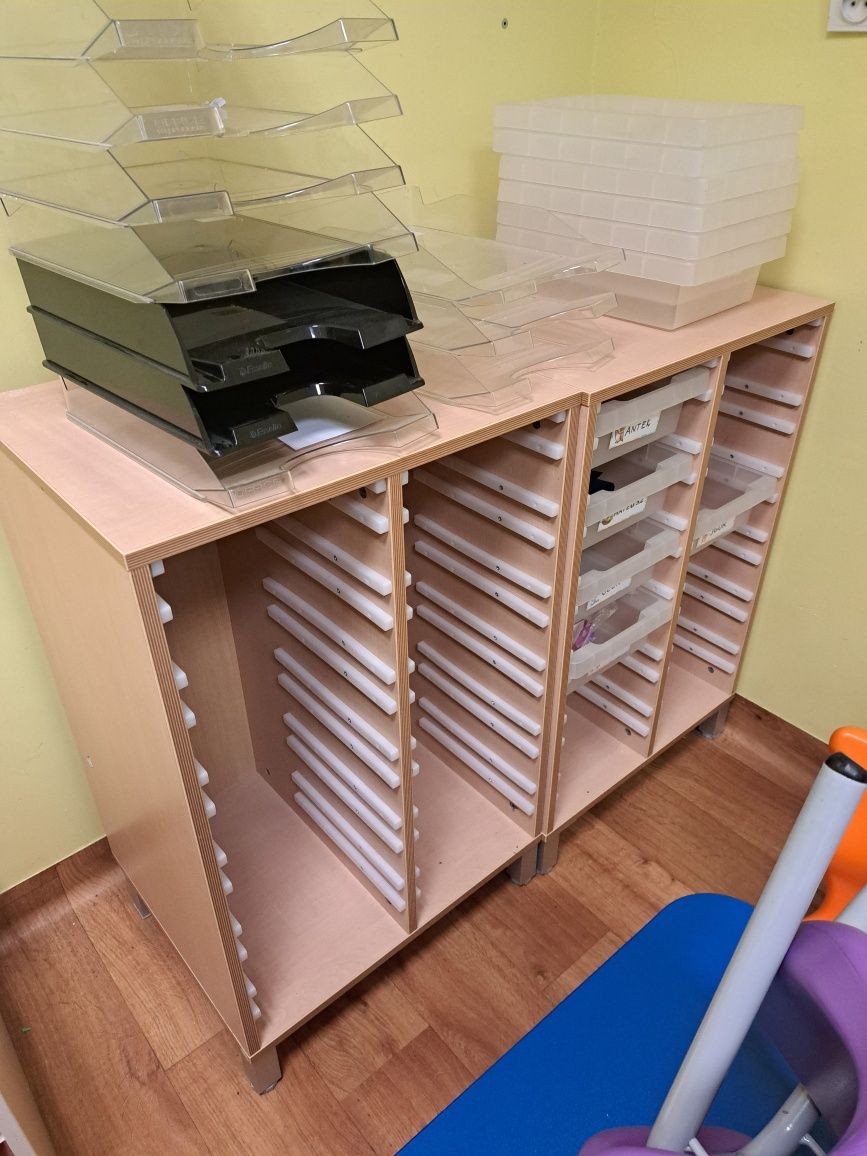 Komplet mebli do pokoju dziecięcego l