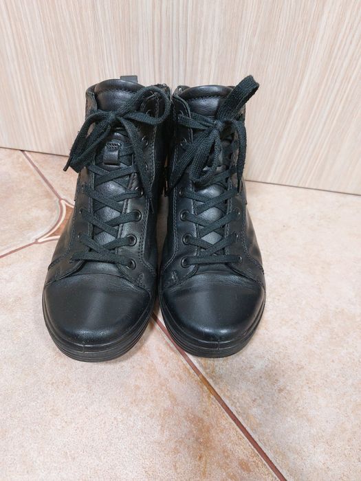 Демісезонні черевики ecco